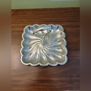 Shelton Ware Candy Nut 7.5" Serving Dish With Handle